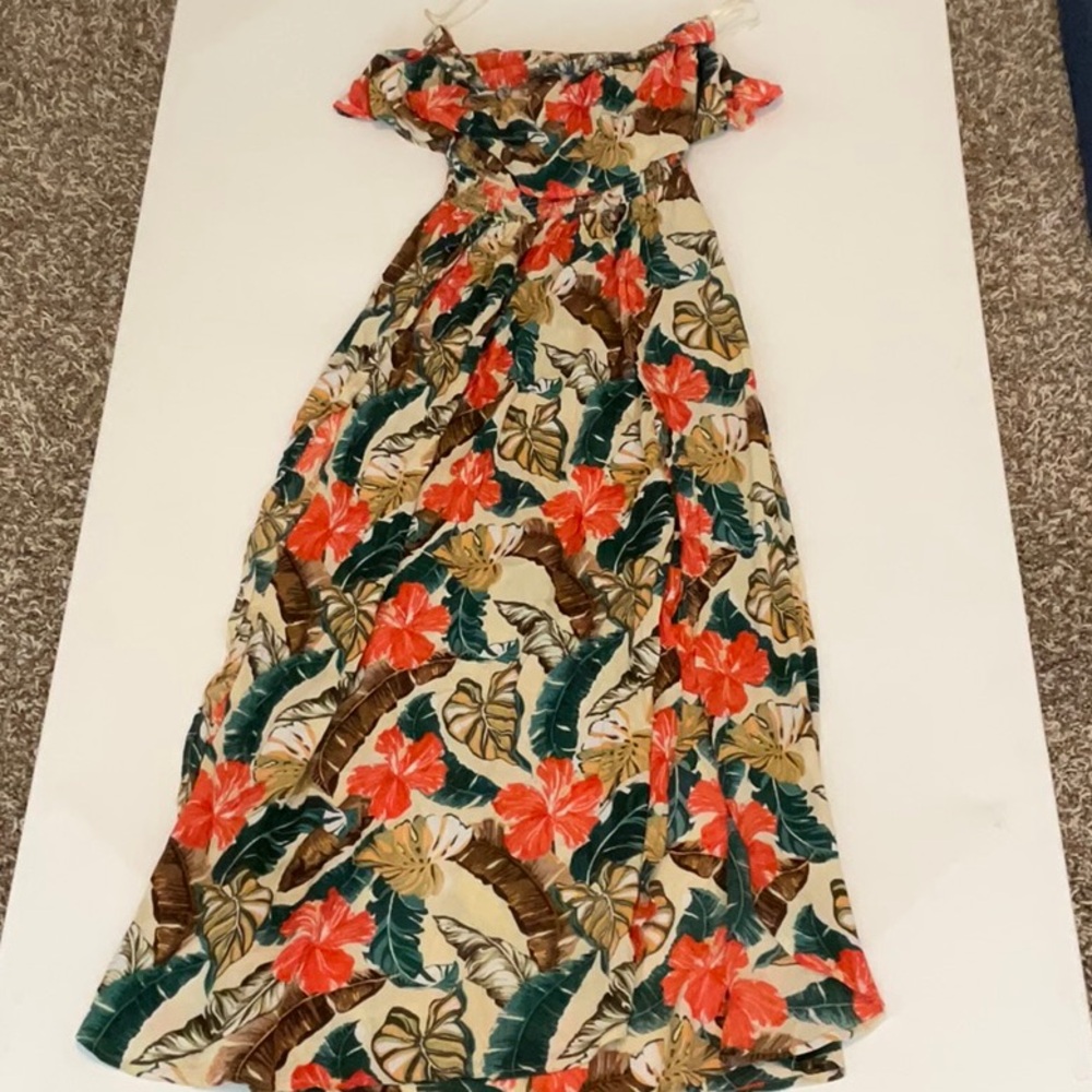 Rip Curl Floral Patterned Garment
